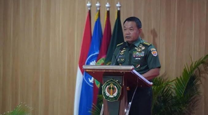 Kasad TNI Berikan Bantuan Paket Nutrisi untuk Anak Penderita Stunting